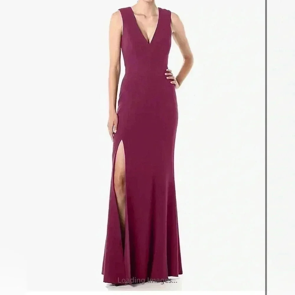 Dress the Population Women's Sandra‎ Plunging Gown with Slit Dress size S
